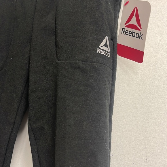 Reebok kids sweatpants - Picture 2 of 5